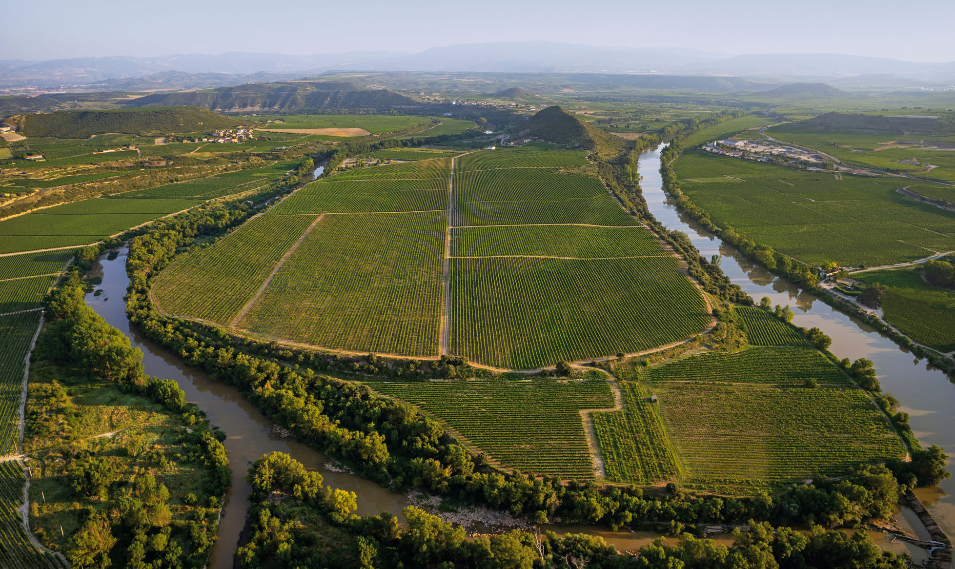 Bodegas LAN image